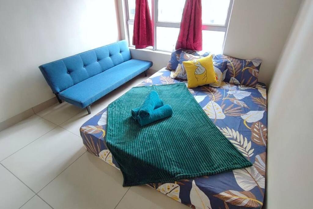 Yolo Budget Netflix Wifi 2.0 Apartment *